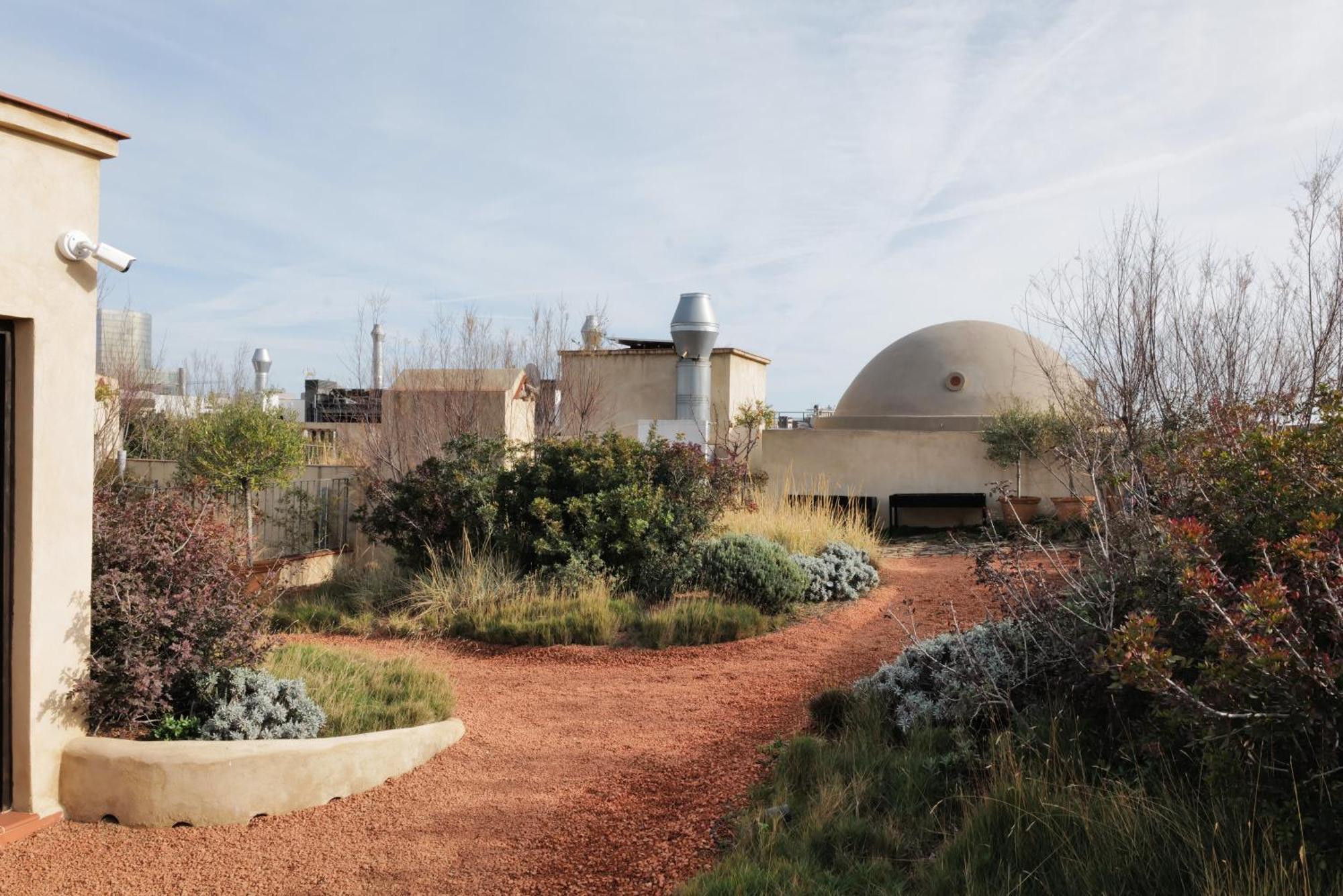 ברצלונה Hostal Porxos Garden מראה חיצוני תמונה