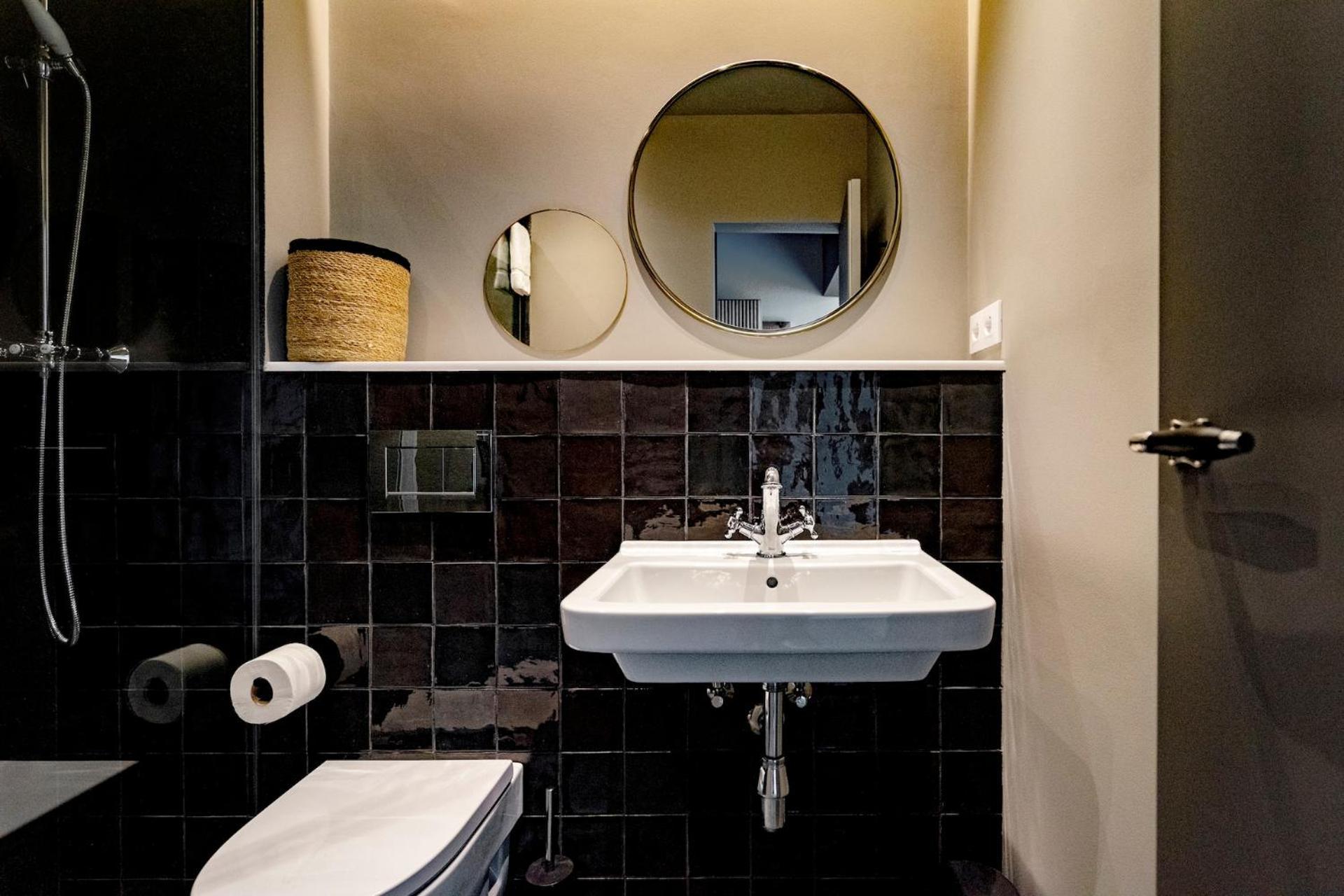 ברצלונה Hostal Porxos Garden מראה חיצוני תמונה