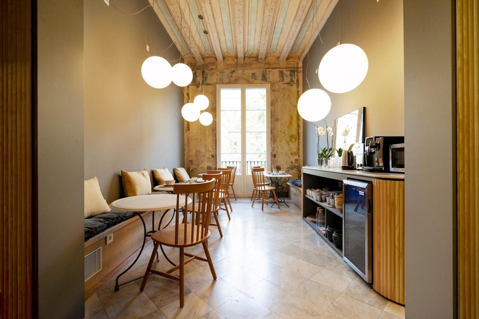 ברצלונה Hostal Porxos Garden מראה חיצוני תמונה